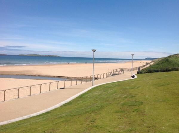 Hopefield House, Portrush Villa Bagian luar foto